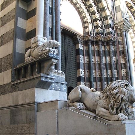 San Lorenzo Central Apartment Genoa Bagian luar foto